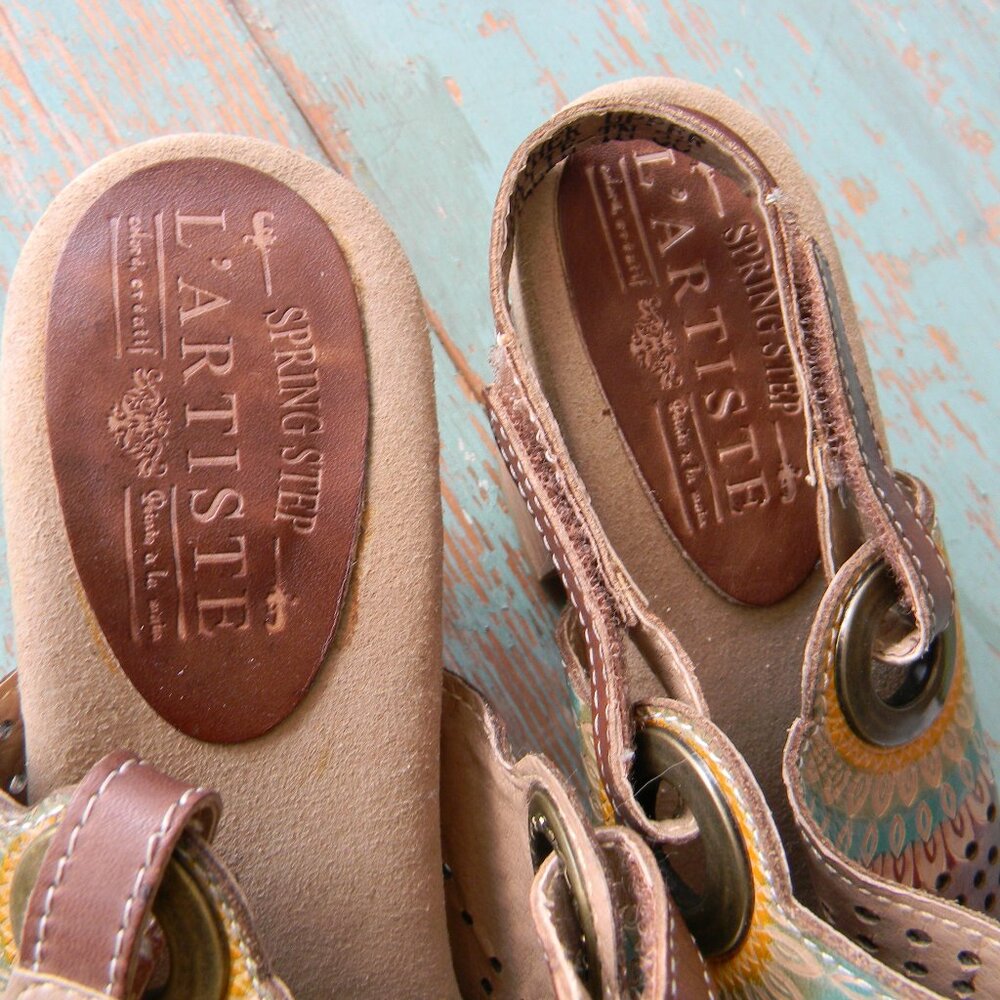 L'Artiste by Spring Step  ARTISAN BOHO PERFORATED FLORAL DETAIL LEATHER HEELS 38 - Picture 6 of 7